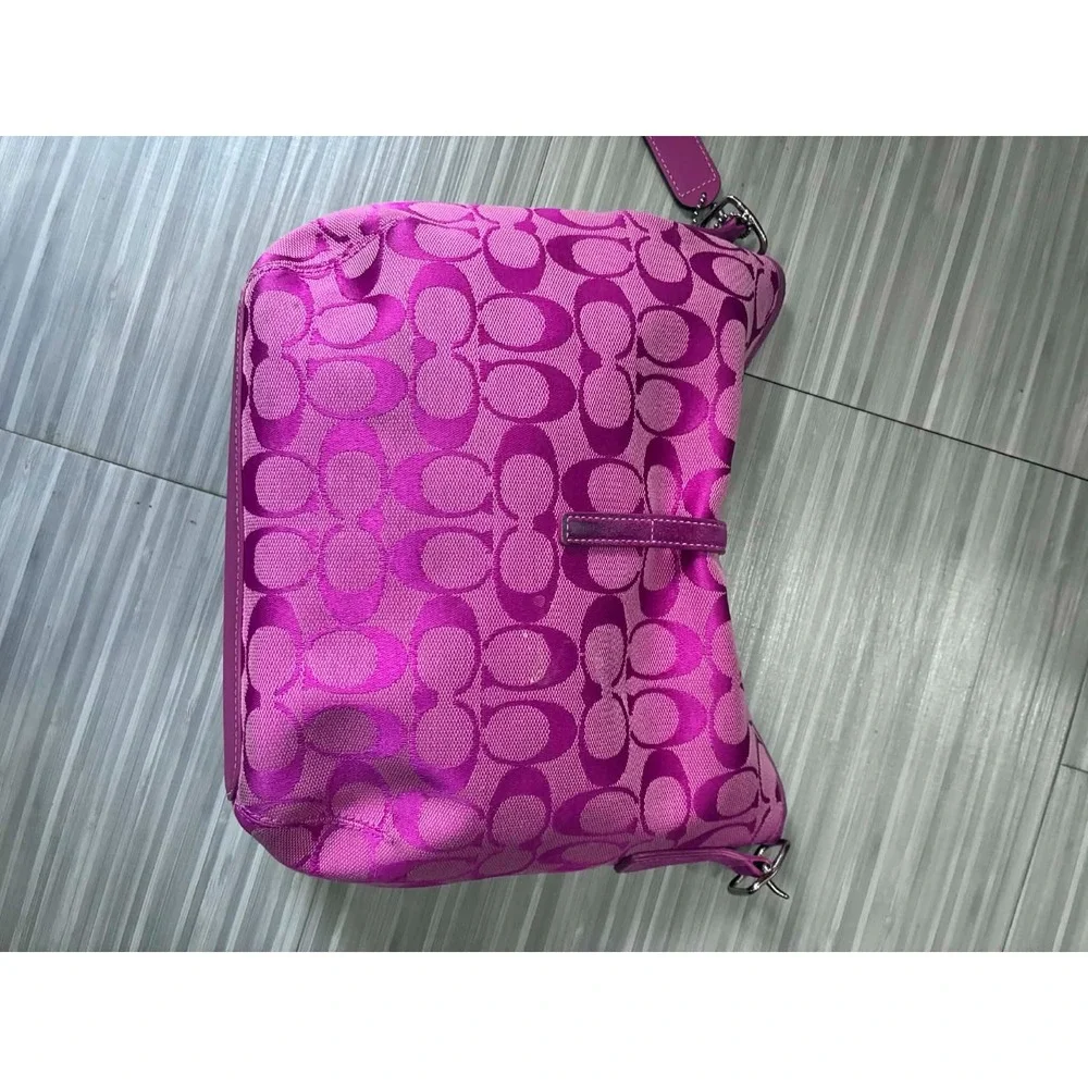 Coach Vintage Hamptons Monogram Clip Hobo Bag Pink 2000/Y2K Era